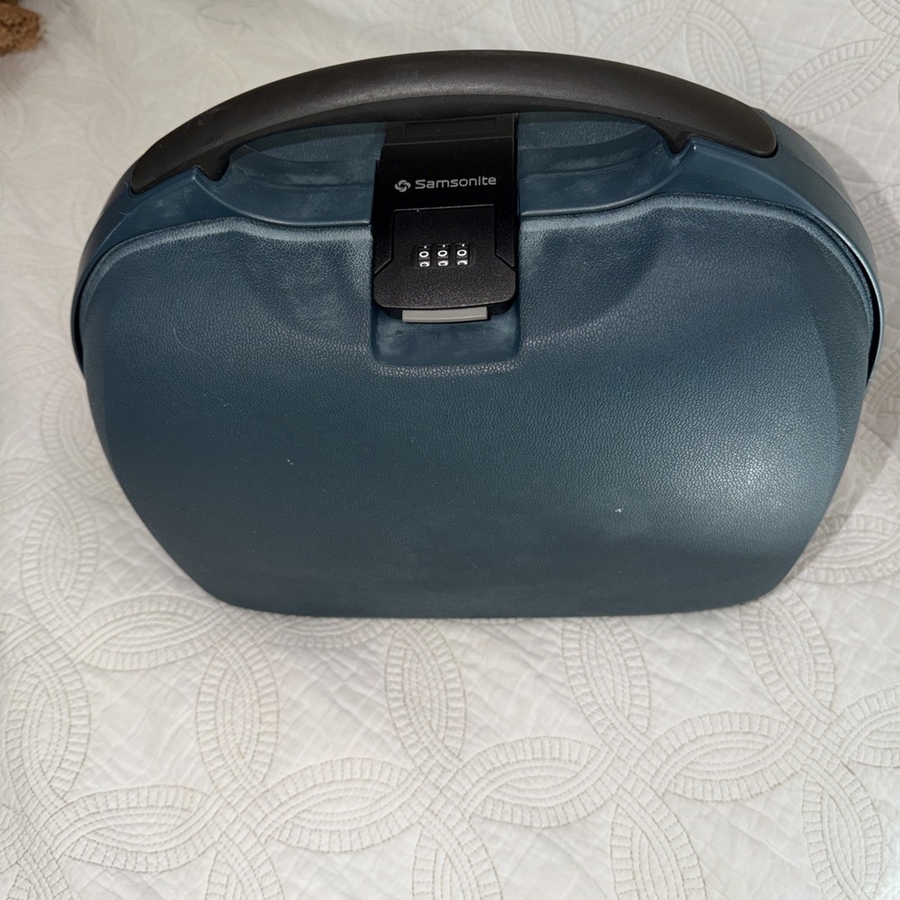 VTG Samsonite Epsilon Train Beauty Travel Case Teal Hard Shell Combination Lock